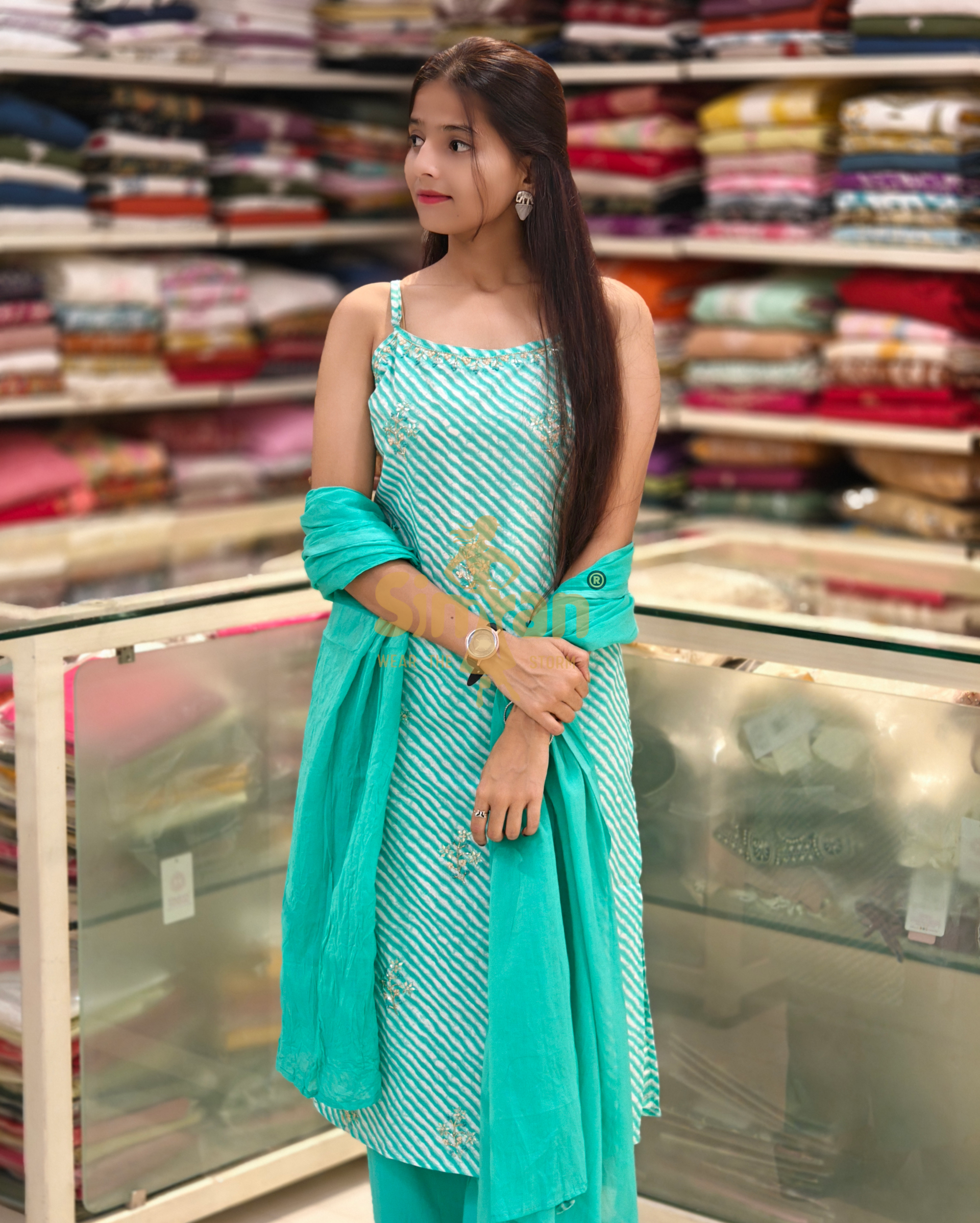 Leheriya Strappy Kurti Pant Dupatta Set 013956