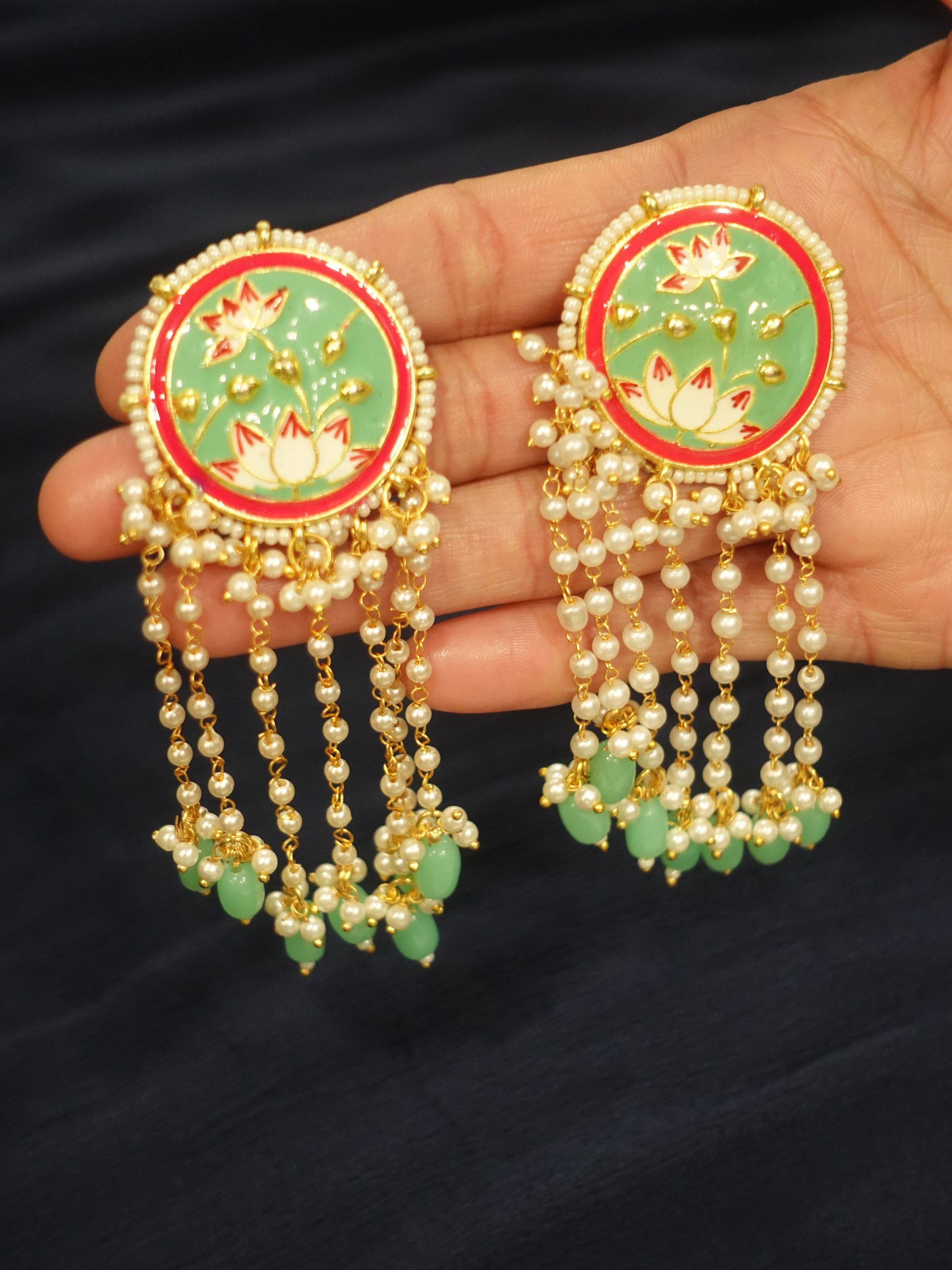 Fashionable Dangler 012347