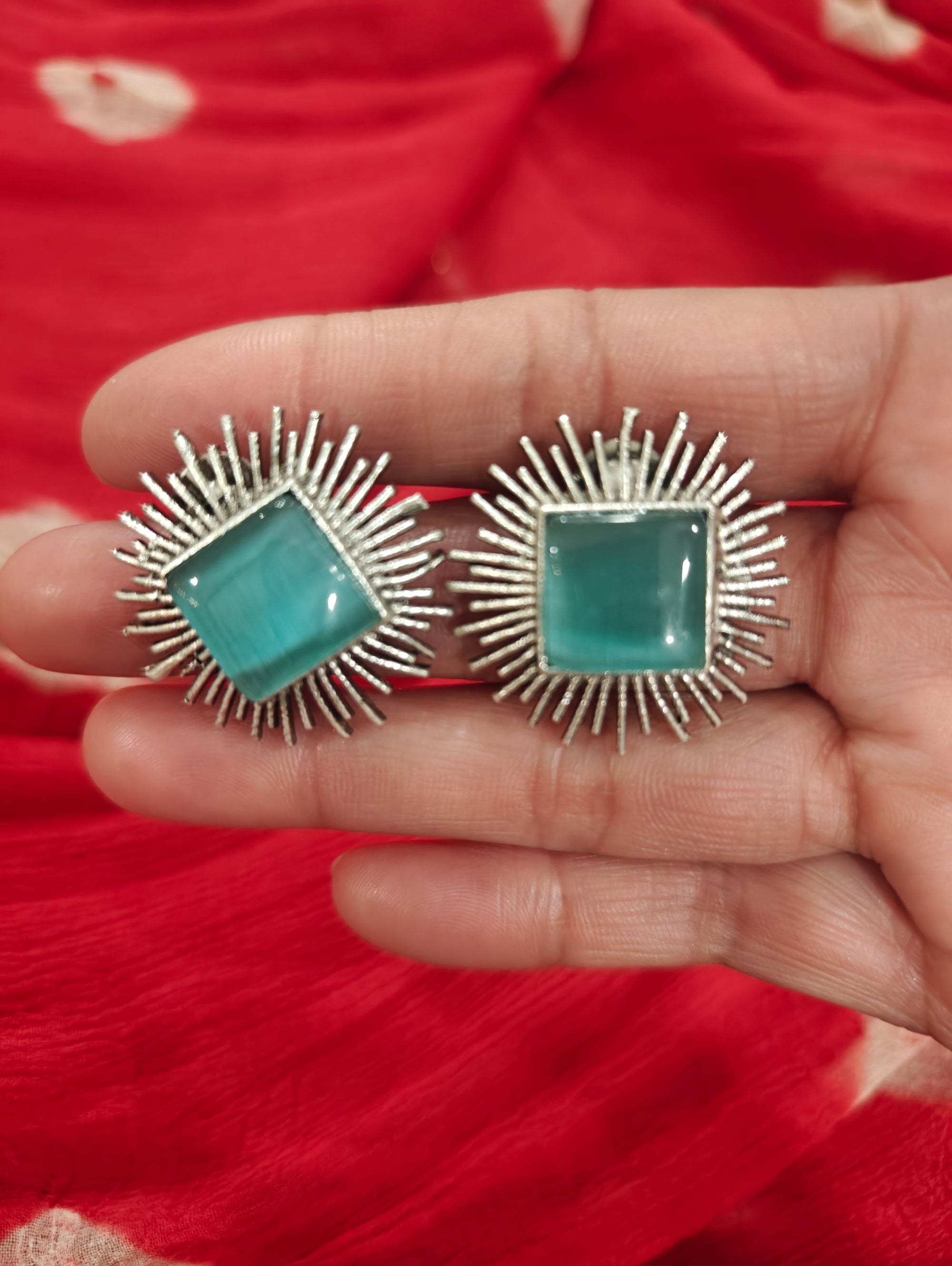 Fashionable Studs 012150