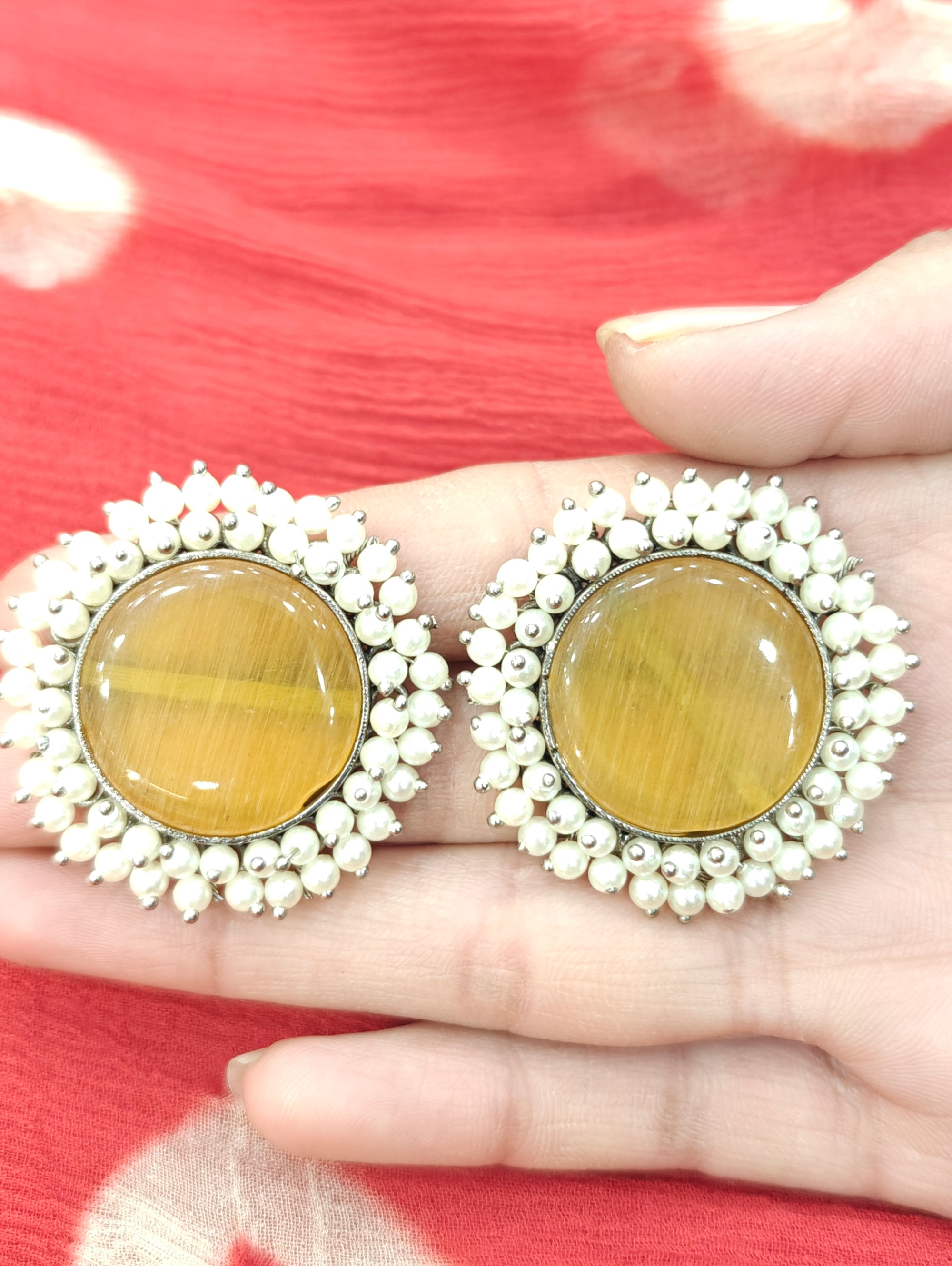 Fashionable Danglers 012006
