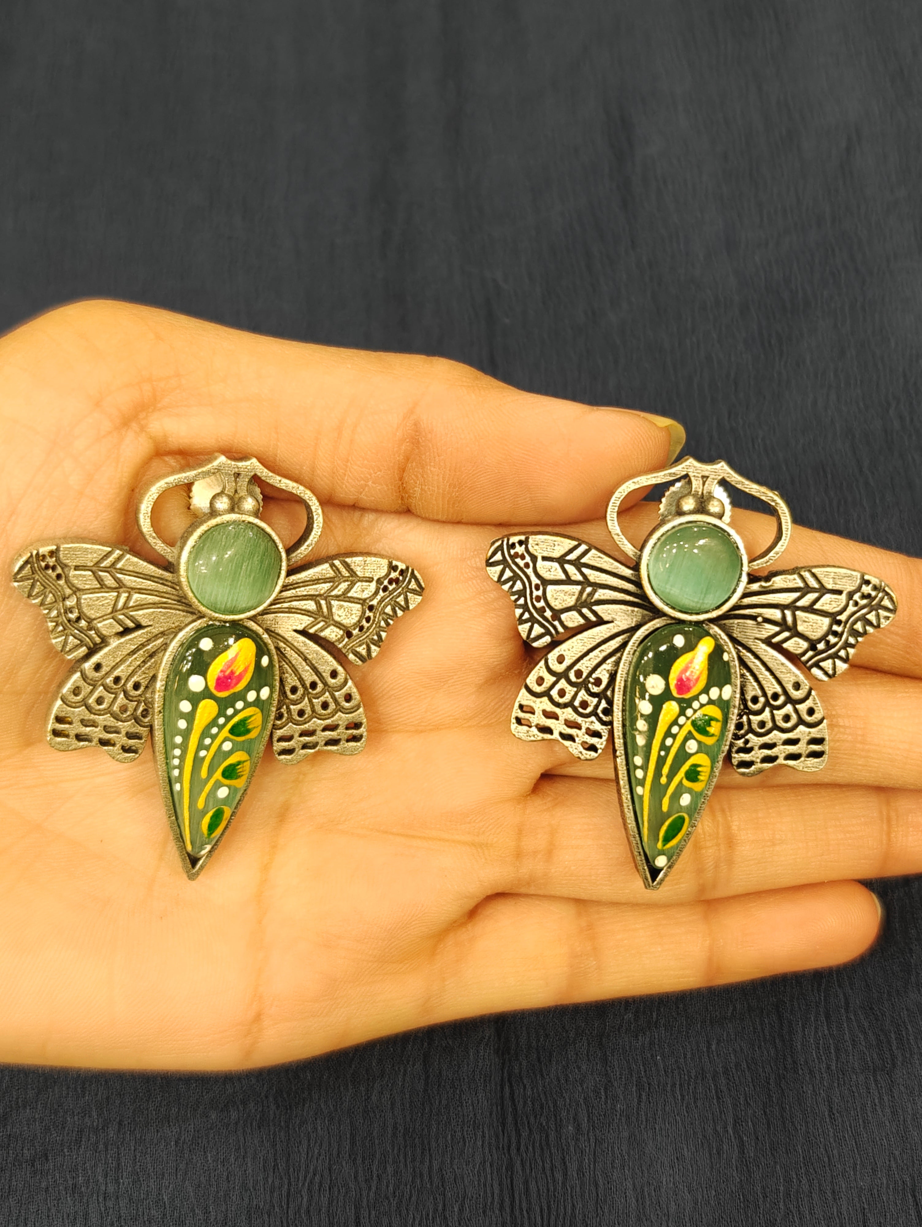 Fashionable Dangler 012051