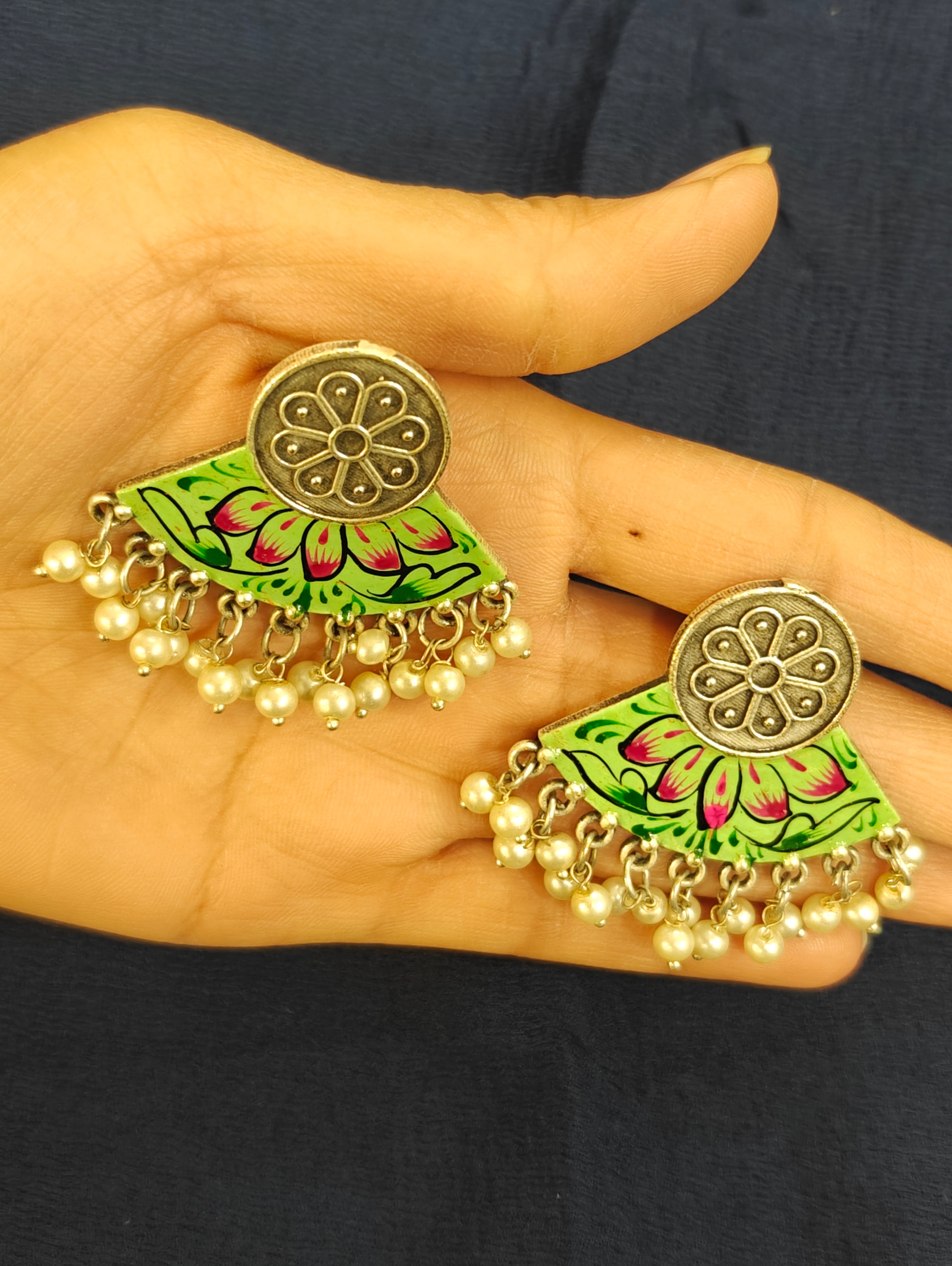 Fashionable Dangler 012008