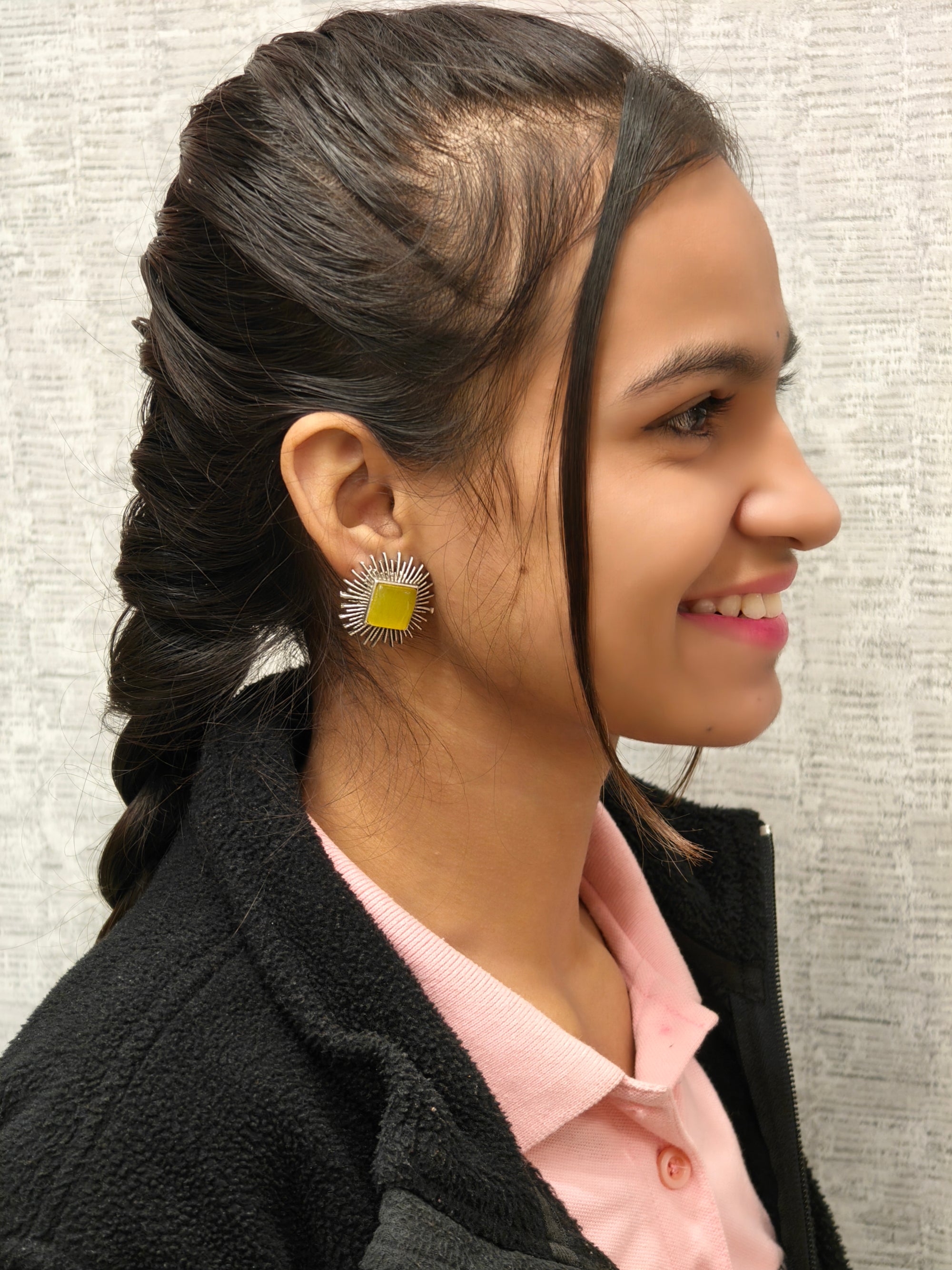Fashionable Studs 012150
