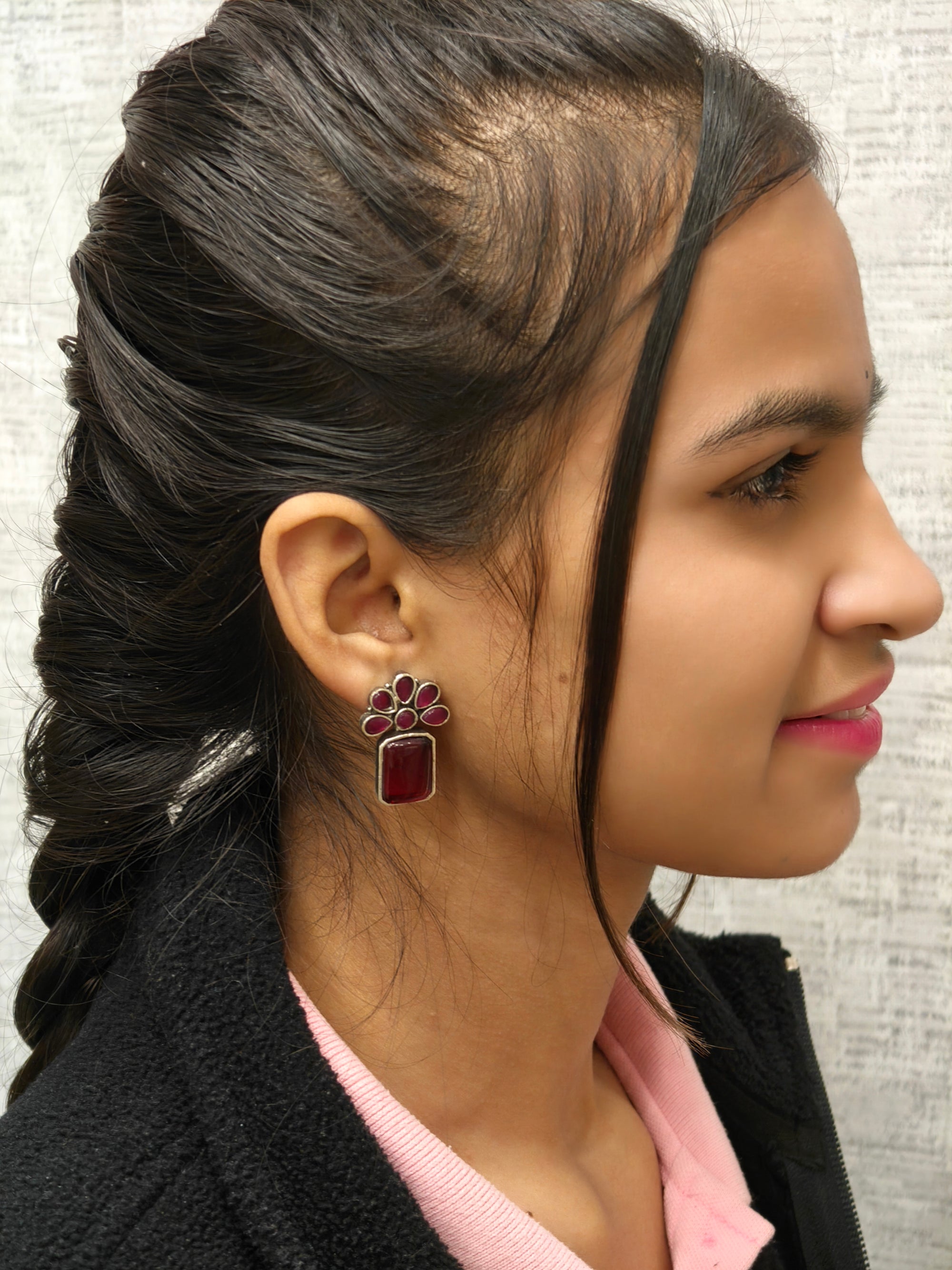 Fashionable Studs 012149