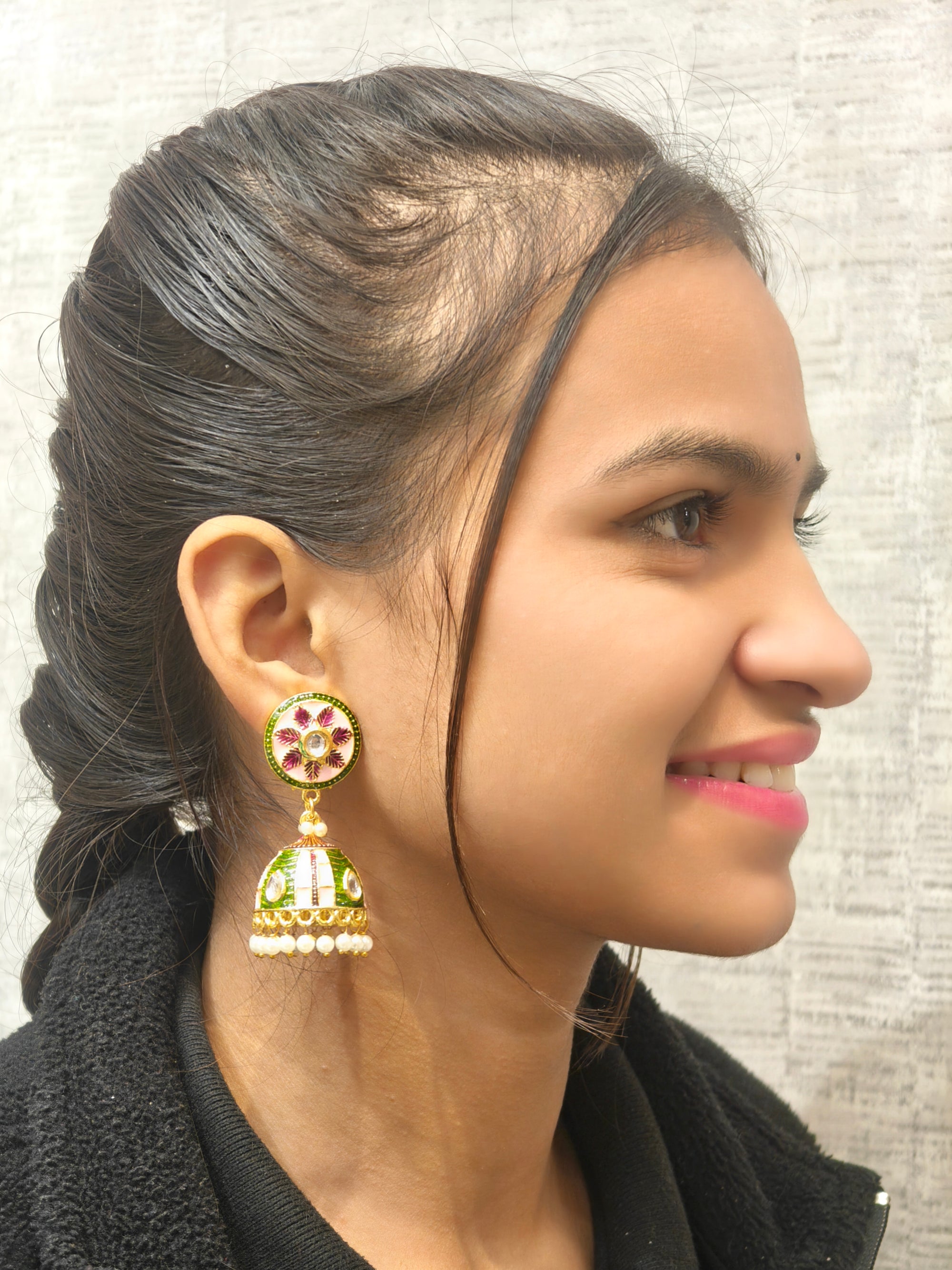 Reha Jhumki Earrings 012325