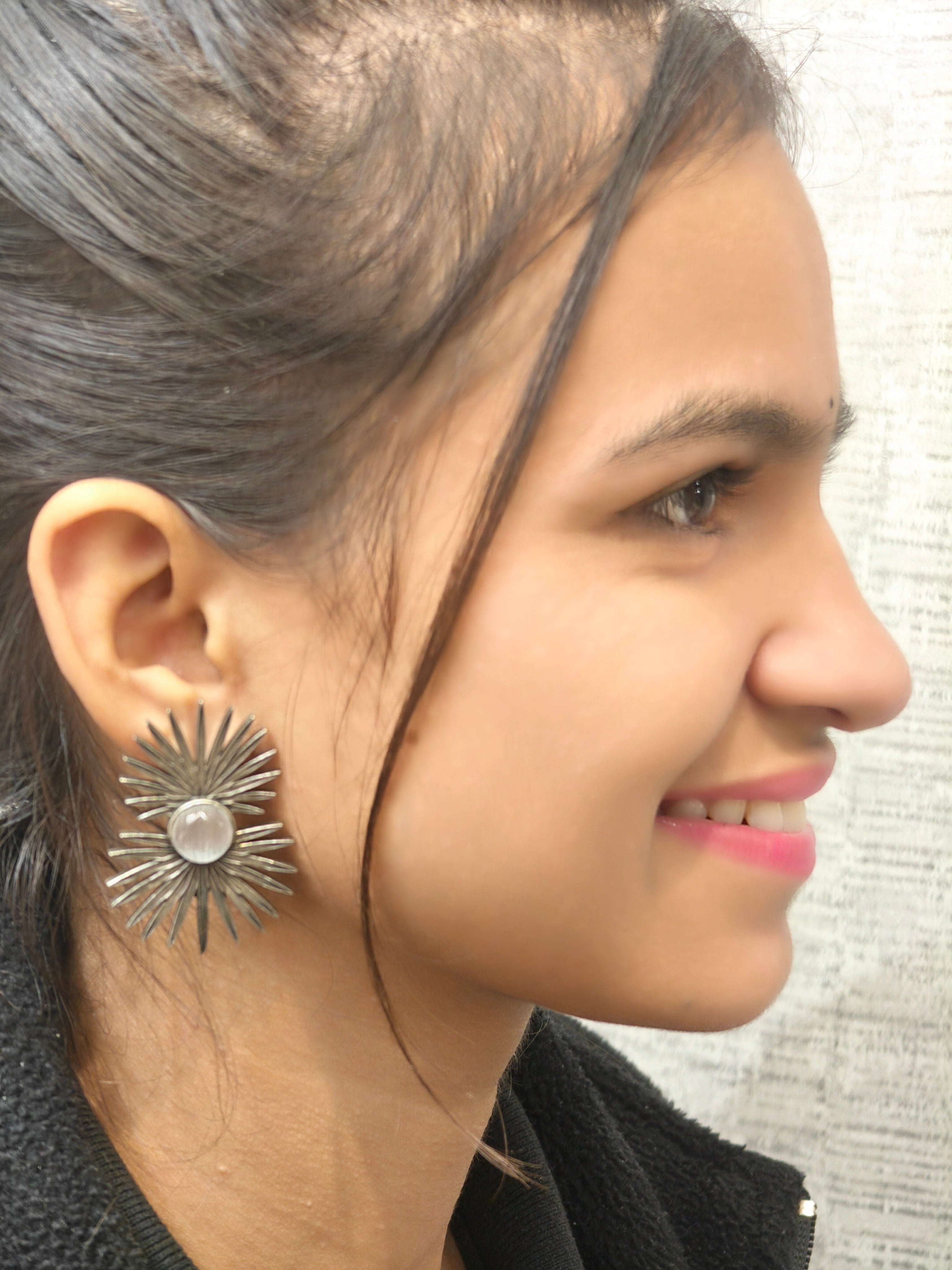 Fashionable Dangler 012032