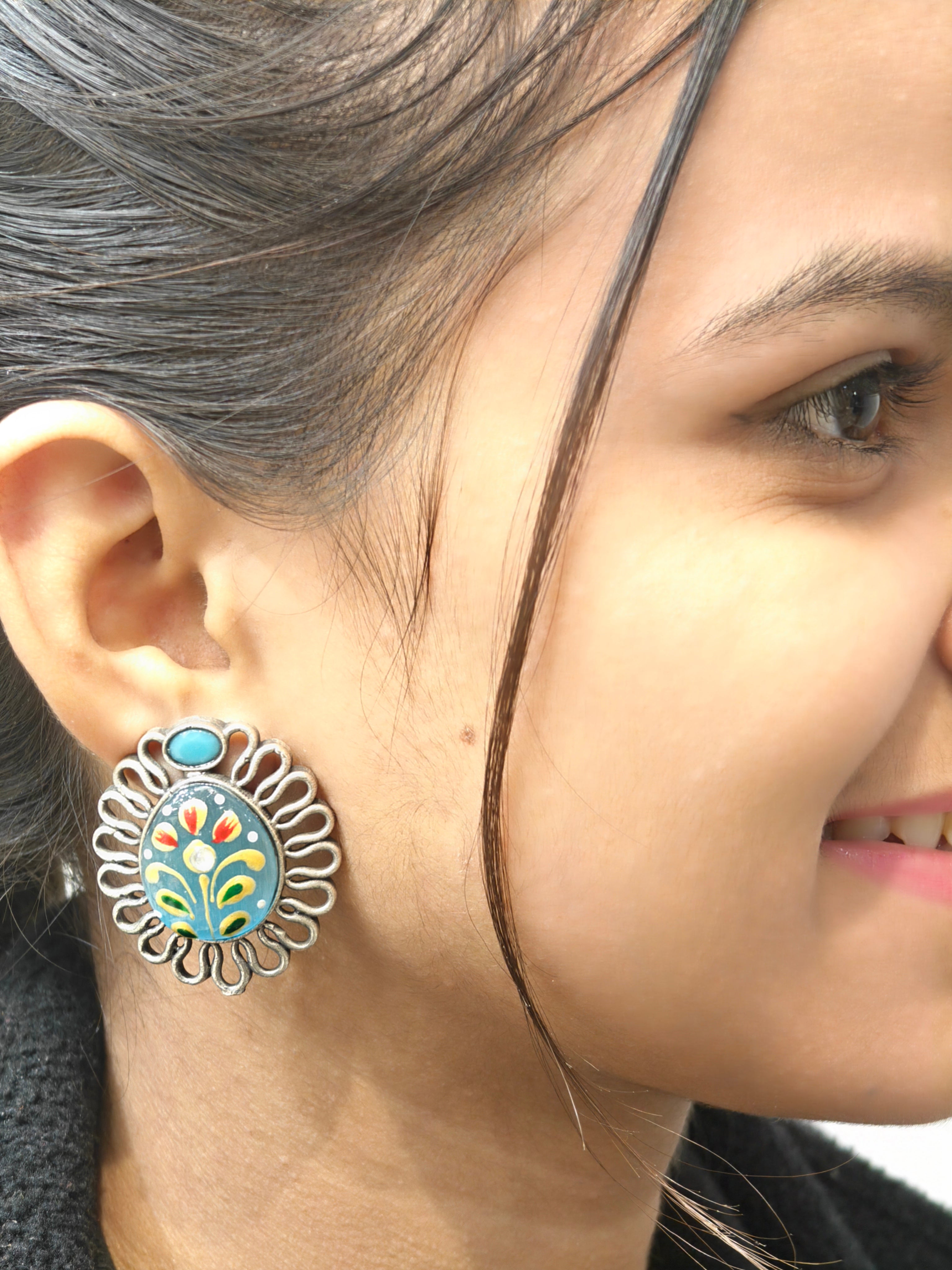 Fashionable Dangler 012013