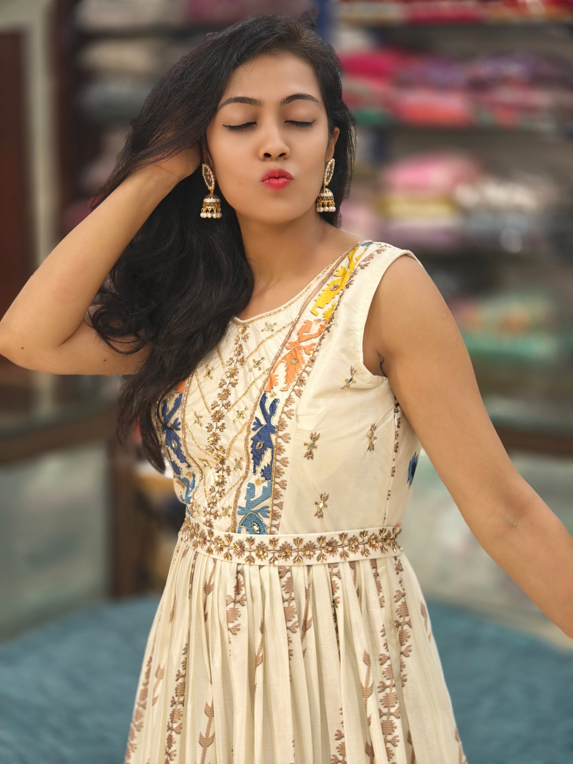 Ivory Silk One-Piece Dress 011195