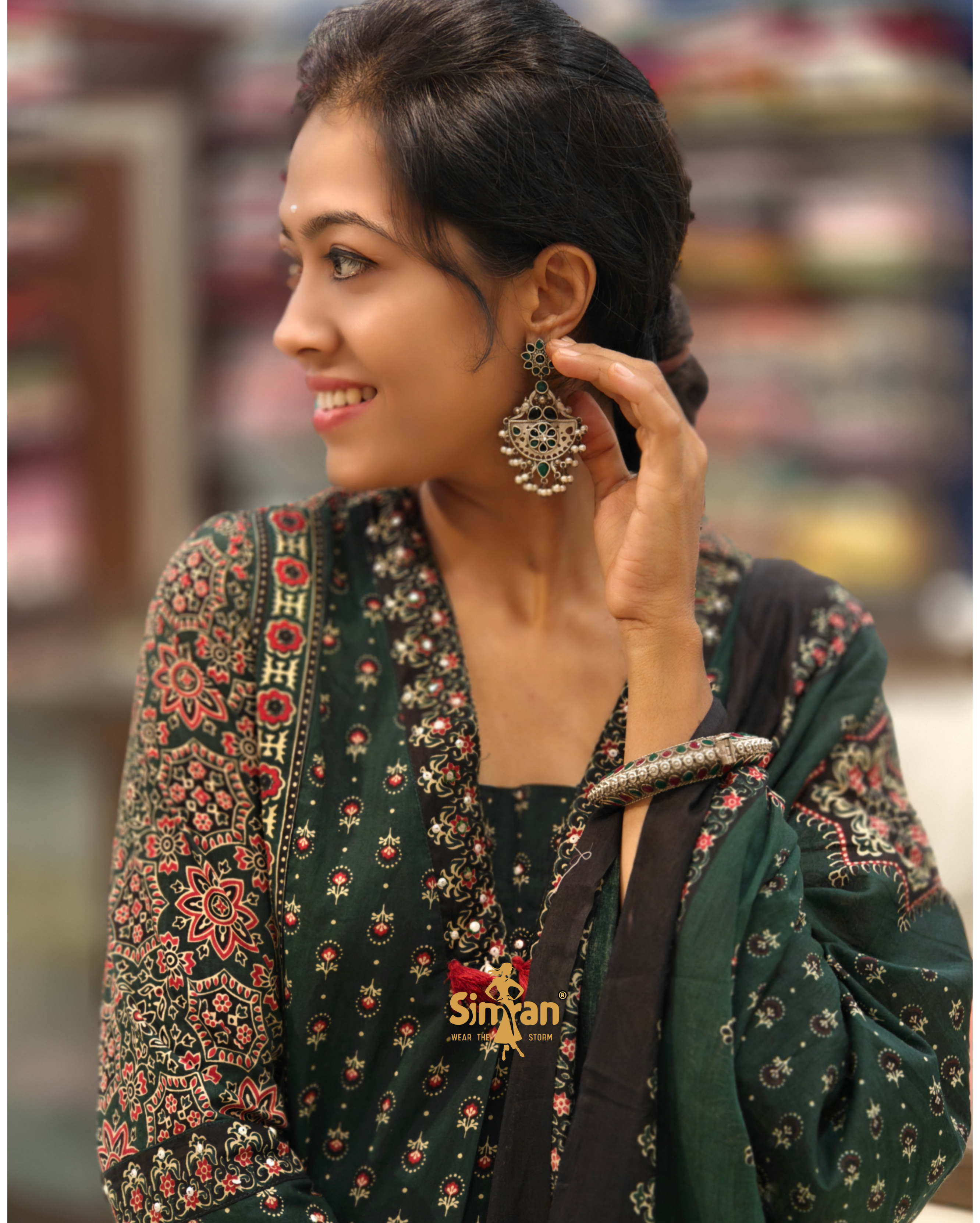 Ajrakh Print Straight Kurti Pant Dupatta Set 014357